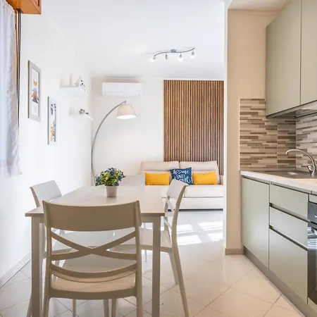 Rentwin-cisanello Apartamento
